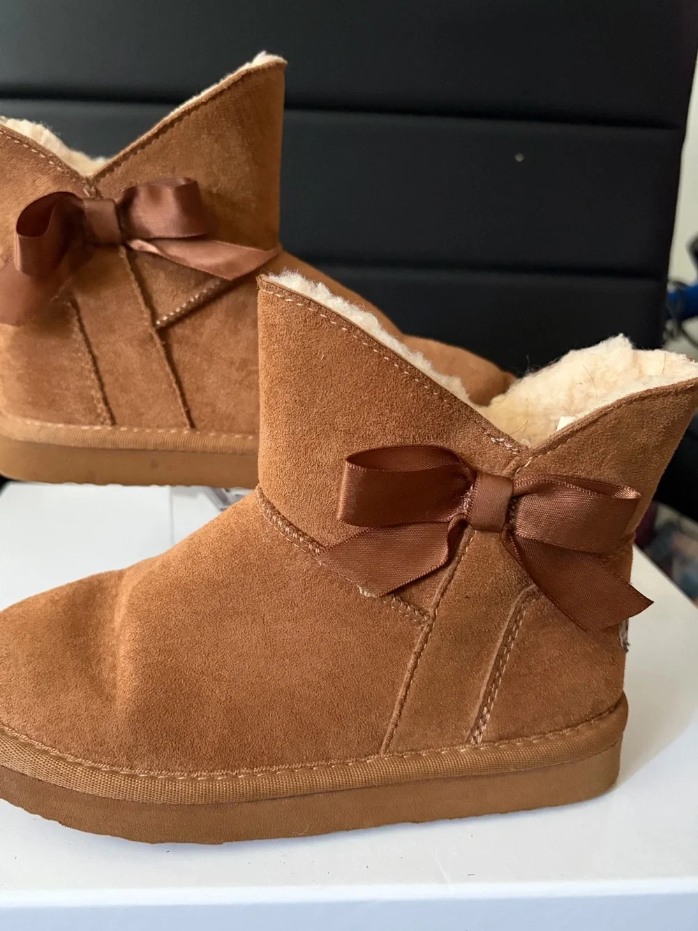 PAWZ Chestnut Bow-Accent Suede Winter Slippers